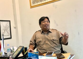 Pembelian Kalender di SMK Samarinda Diprotes Wakil Ketua Komisi IV Sani Bin Husain