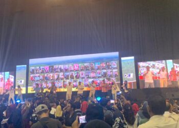 Antusiasme Membludak di Acara Isran Mengundang dan Menghibur, Warga Kaltim Rindu Mantan Gubernur