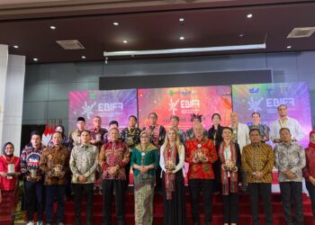 East Borneo International Folklore Festival Yang Pertama di Kaltim Resmi Dibuka