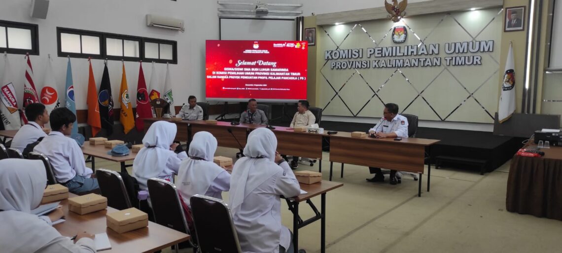 KPU Kaltim Terima Kunjungan SMA Budi Luhur untuk Sosialisasi Pemilu