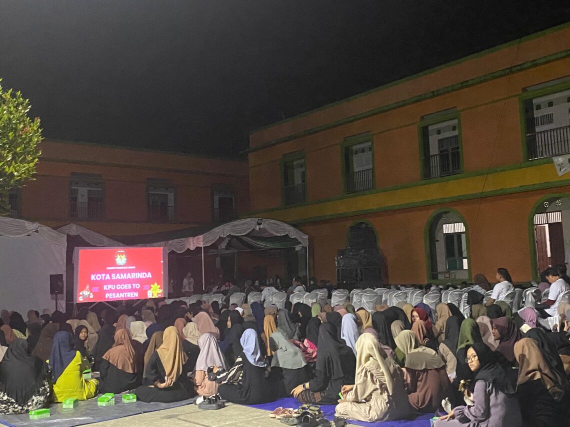 Edukasi Pemilih Muda : KPU Samarinda Nonton Bareng Film “Tepatilah Janji”