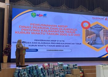 Dispora Kaltim Musnahkan Ribuan Arsip Lama untuk Tingkatkan Efisiensi Administrasi