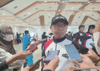 Rasman Ajak Atlet Tenis Coba Squash Sebagai Alternatif untuk Meningkatkan Prestasi
