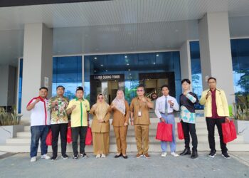 Dispora Kaltim Salurkan Bantuan ATK untuk Mendukung Aktivitas Organisasi Kepemudaan