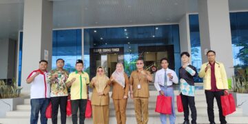 Dispora Kaltim Salurkan Bantuan ATK untuk Mendukung Aktivitas Organisasi Kepemudaan