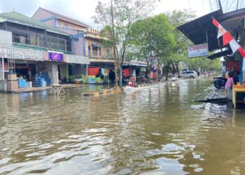 Banjir Melanda Bengkuring Samarinda, 22 RT Terendam hingga Setinggi Paha Orang Dewasa