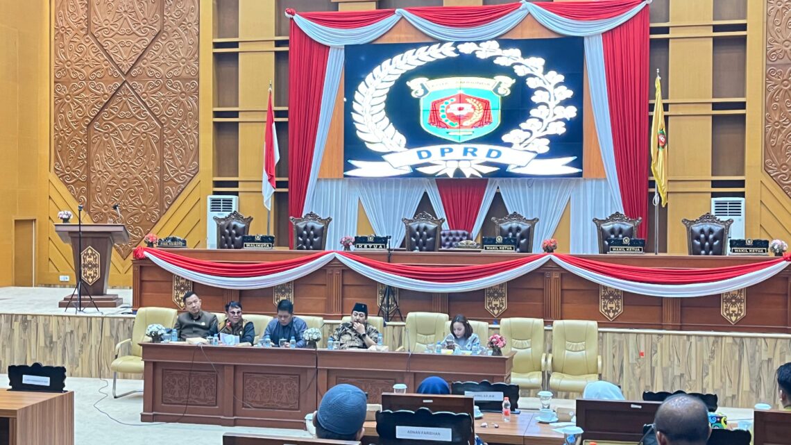 Komisi II DPRD Samarinda Gelar RDP Bahas Kelangkaan Elpiji 3 Kg