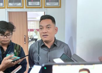 DPRD Samarinda Kritik Keterlambatan Penertiban Reklame yang Menunggak Pajak