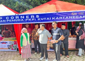 Takjil War Kukar Meriah, Wakil Bupati Rendi Solihin Ajak Perluas Acara ke 20 Kecamatan