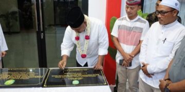 Bupati Edi Resmikan Kantor Desa Loa Raya