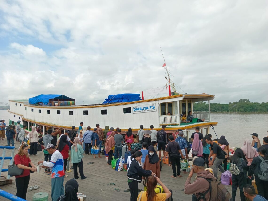 Dinas Perhubungan Kukar Pastikan Keamanan Transportasi Jalur Sungai saat Mudik Lebaran 2025