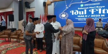 Bupati Edi Damansyah Gelar Open House