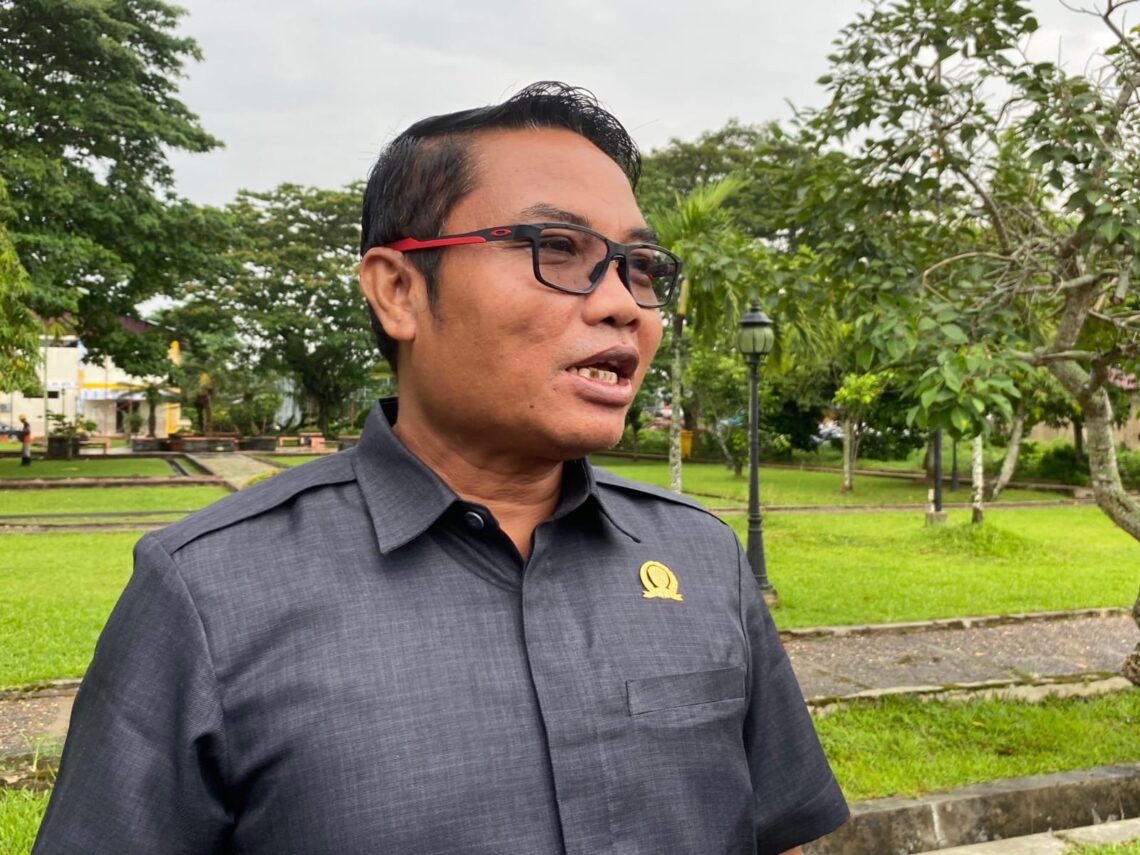 Akses Jalan Rawan Banjir di Kukar Perlu Penanganan Khusus, Guntur Minta Strategi Pembangunan Disesuaikan Kondisi Wilayah