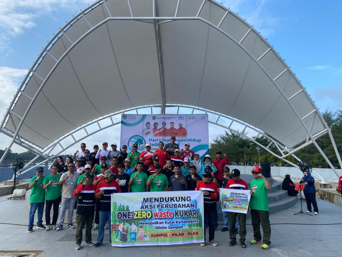 Bupati Kukar Dorong Kolaborasi Sekolah dan Bank Sampah untuk Tangani Sampah Plastik