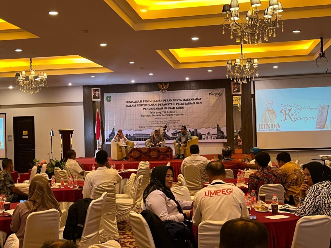 Diarpus Kukar Dorong Pelestarian Naskah Kuno Lewat Sosialisasi dan Digitalisasi
