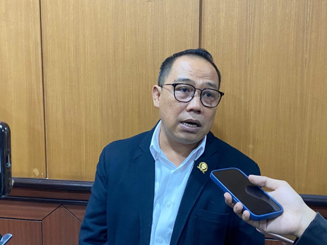 Sarkowi Dorong Pemerintah Terbuka Soal Gratispol, Apresiasi Peran Mahasiswa Unmul dalam Pengawasan Kebijakan Publik