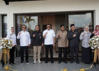 Bupati Kukar Resmikan Ruang Layanan Prioritas Bankaltimtara