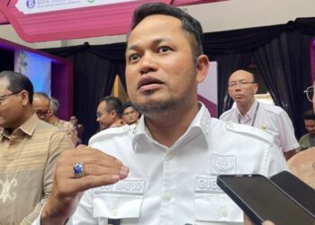 Gubernur Kaltim Rudy Mas’ud Umumkan Pencairan Dana Pendidikan Gratispol Rp44,15 Miliar