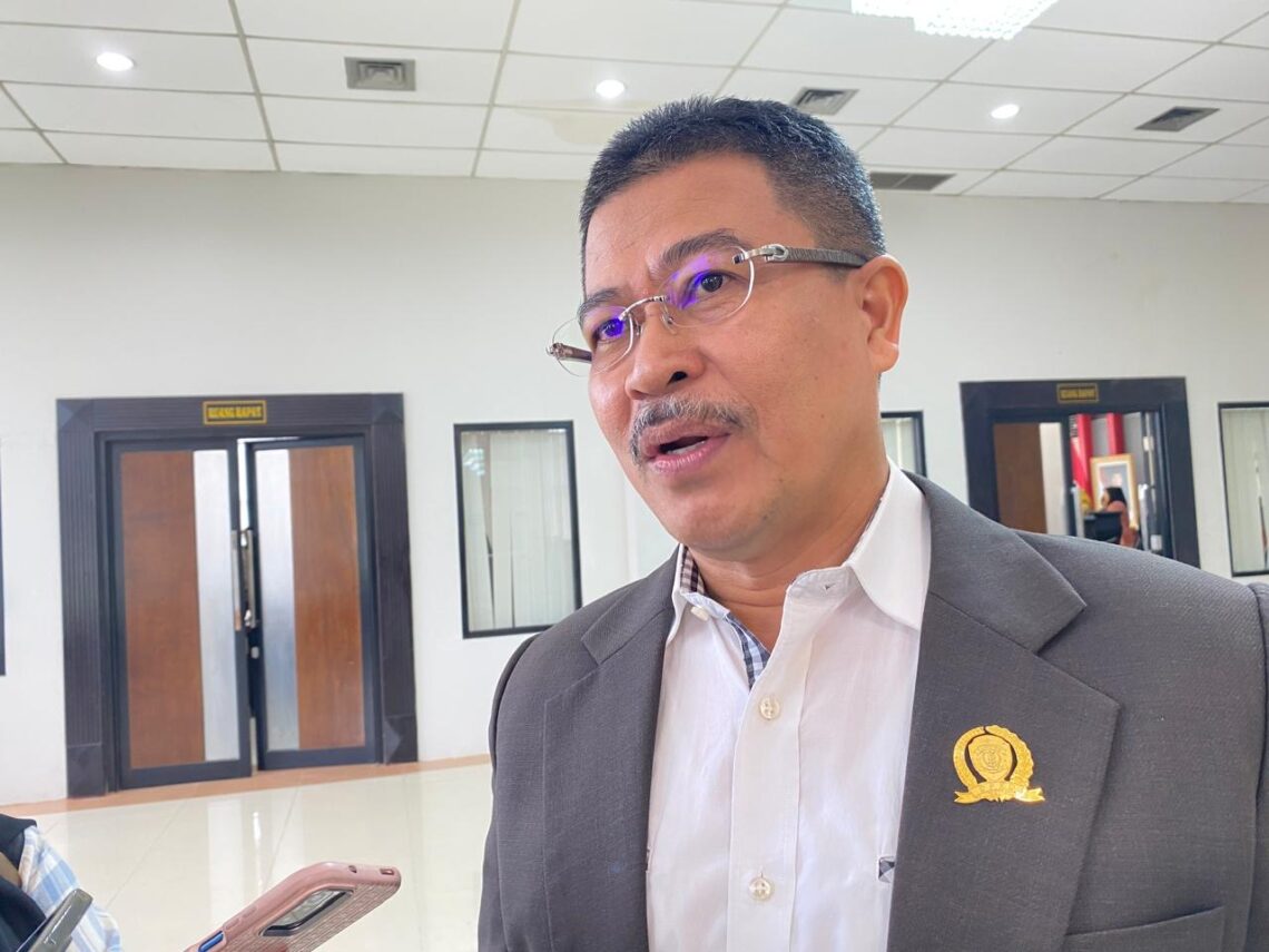 Darlis Pattalongi Desak Pembebasan Total Biaya Asrama SMAN 10 Samarinda