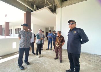 Pansus LKPJ DPRD Samarinda Tinjau Tiga Sekolah, Proyek Belum Rampung Jadi Sorotan