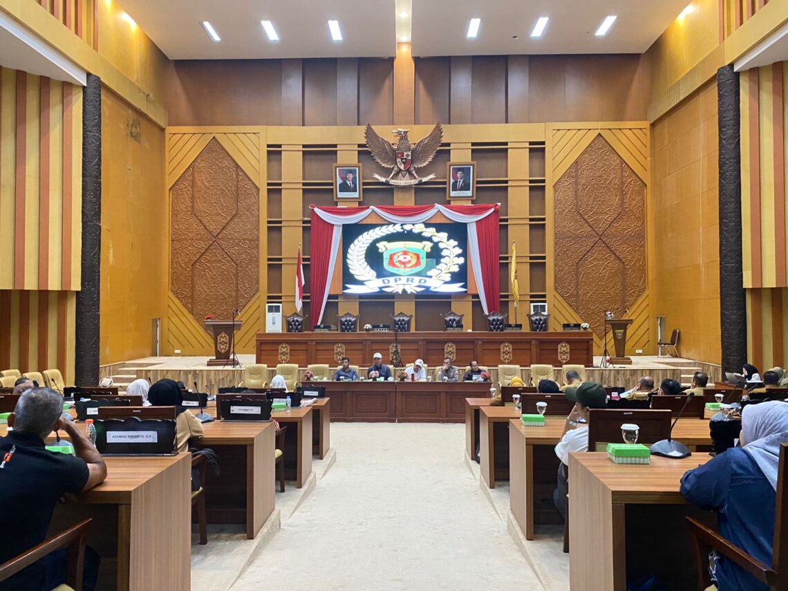 Duduk Bersama Pedagang, Komisi II DPRD Samarinda Cari Solusi untuk Pasar Pagi