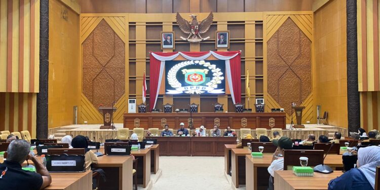 Duduk Bersama Pedagang, Komisi II DPRD Samarinda Cari Solusi untuk Pasar Pagi