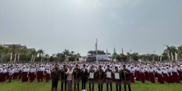 HUT ke-27 Kutim, 61 Ribu Peserta Deklarasikan Komitmen Antinarkoba